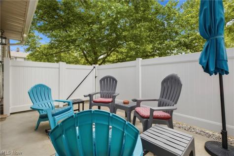 20468 Williamsburg Court Middleburg Heights OH 44130
