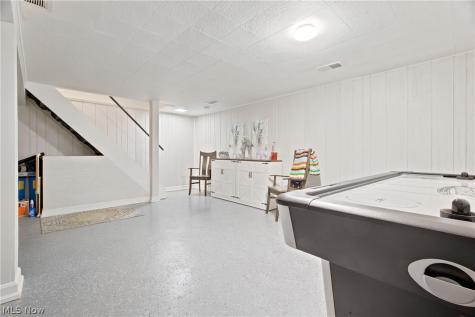 20468 Williamsburg Court Middleburg Heights OH 44130