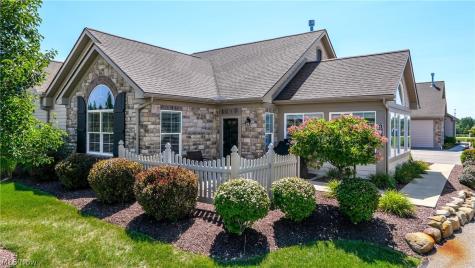 1942 Woods Drive Streetsboro OH 44241