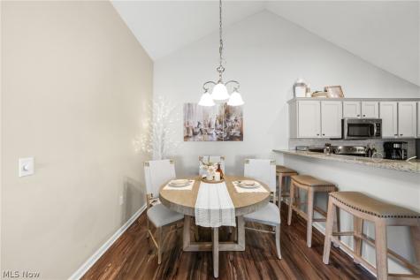 1942 Woods Drive Streetsboro OH 44241