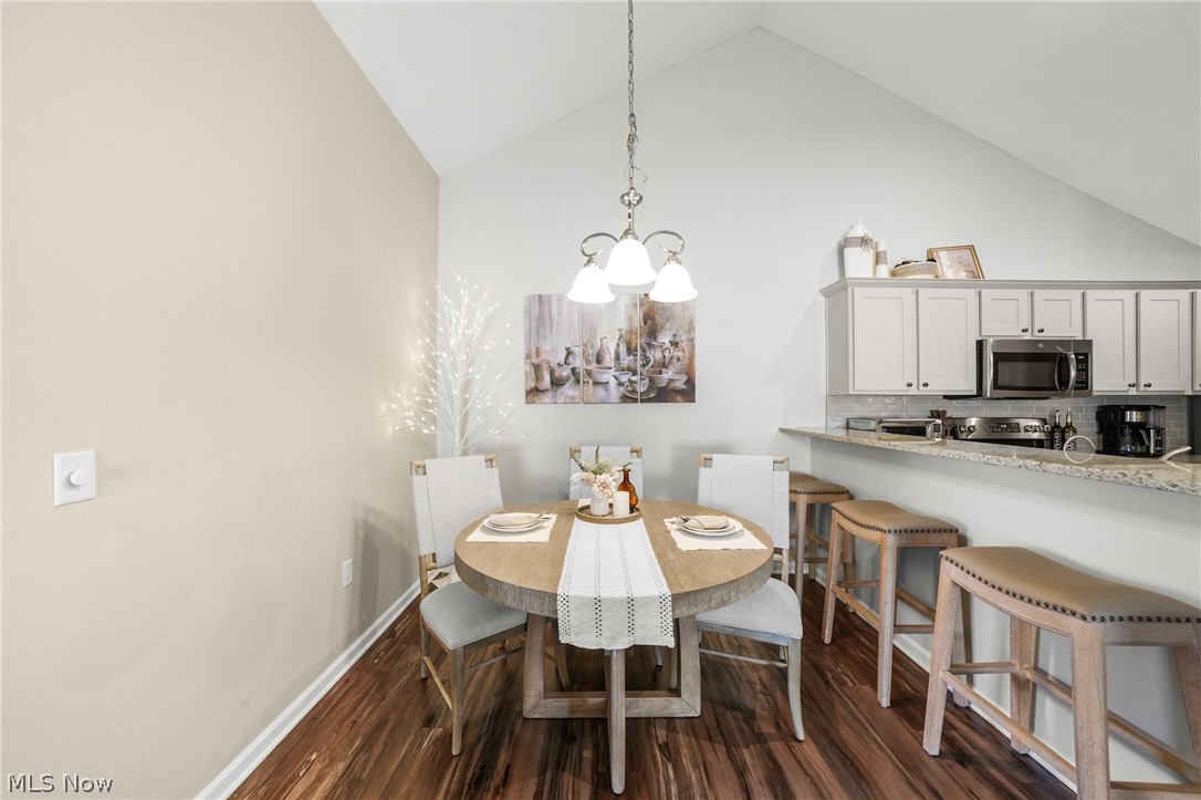 1942 Woods Drive Streetsboro OH 44241