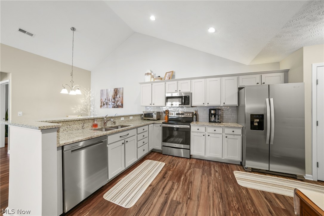 1942 Woods Drive Streetsboro OH 44241