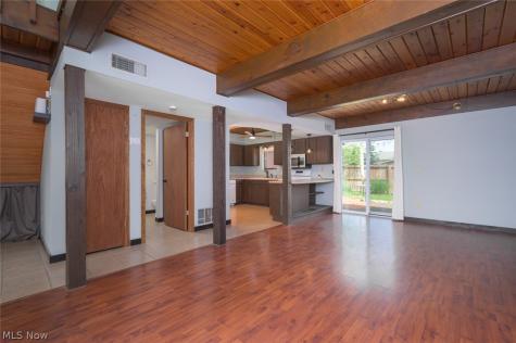 6235 Gladys Street Ravenna OH 44266