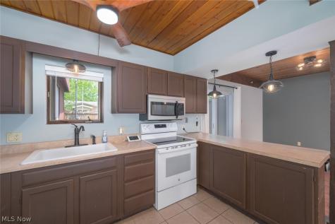 6235 Gladys Street Ravenna OH 44266