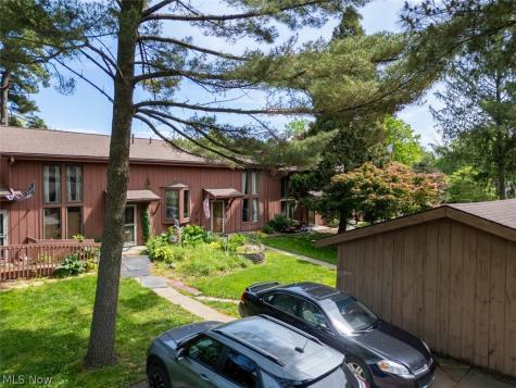 6235 Gladys Street Ravenna OH 44266
