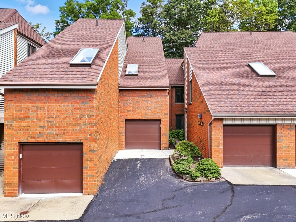 4695 Mayfield Road South Euclid OH 44121