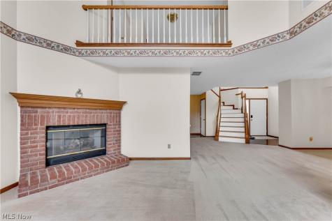 120 Ambleside Way Amherst OH 44001
