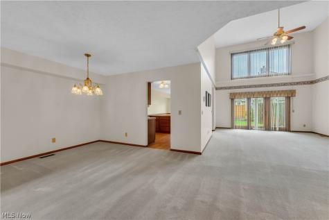 120 Ambleside Way Amherst OH 44001