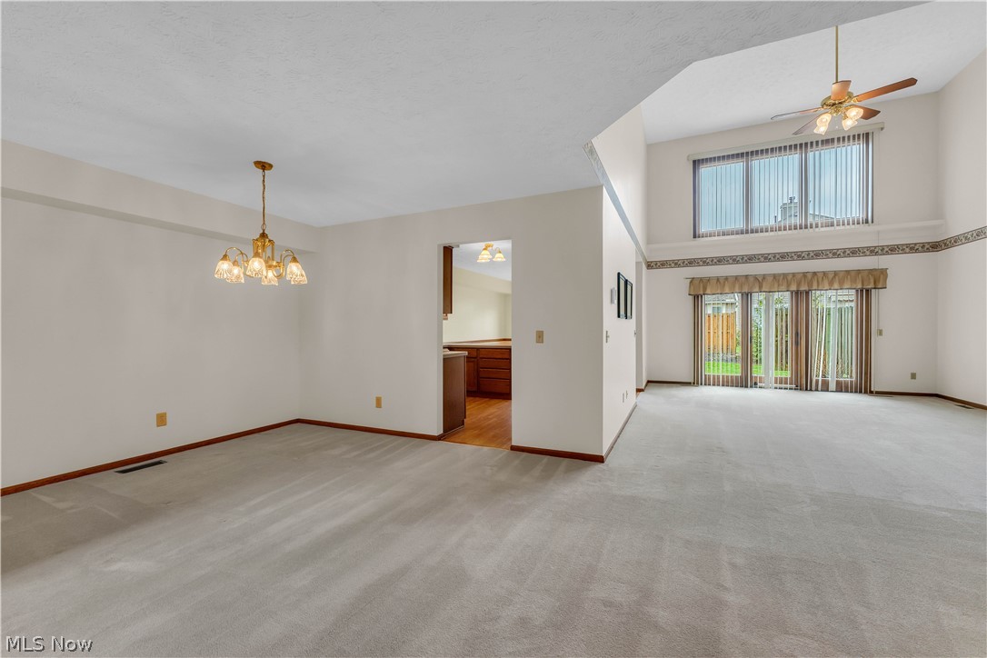 120 Ambleside Way Amherst OH 44001
