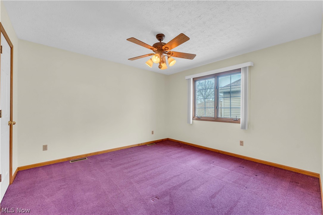 120 Ambleside Way Amherst OH 44001