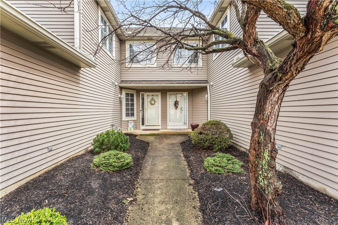 120 Ambleside Way Amherst OH 44001