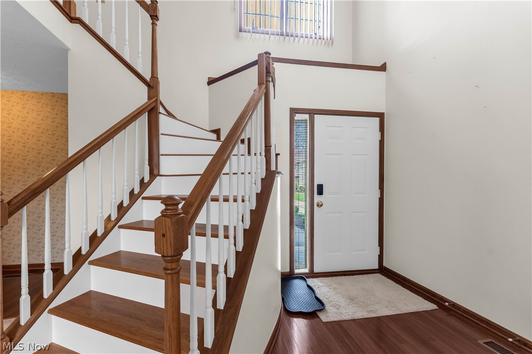 120 Ambleside Way Amherst OH 44001