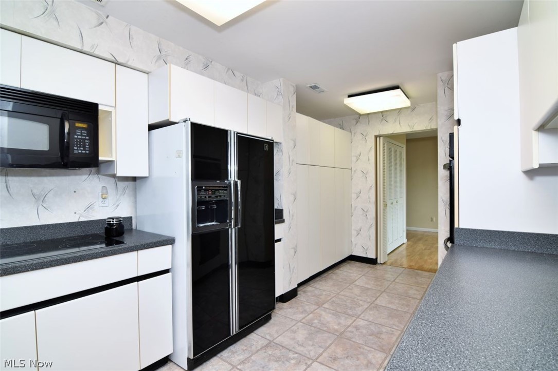 2202 Acacia Park Drive Lyndhurst OH 44124