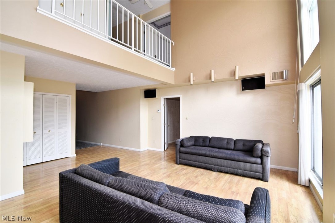 2202 Acacia Park Drive Lyndhurst OH 44124