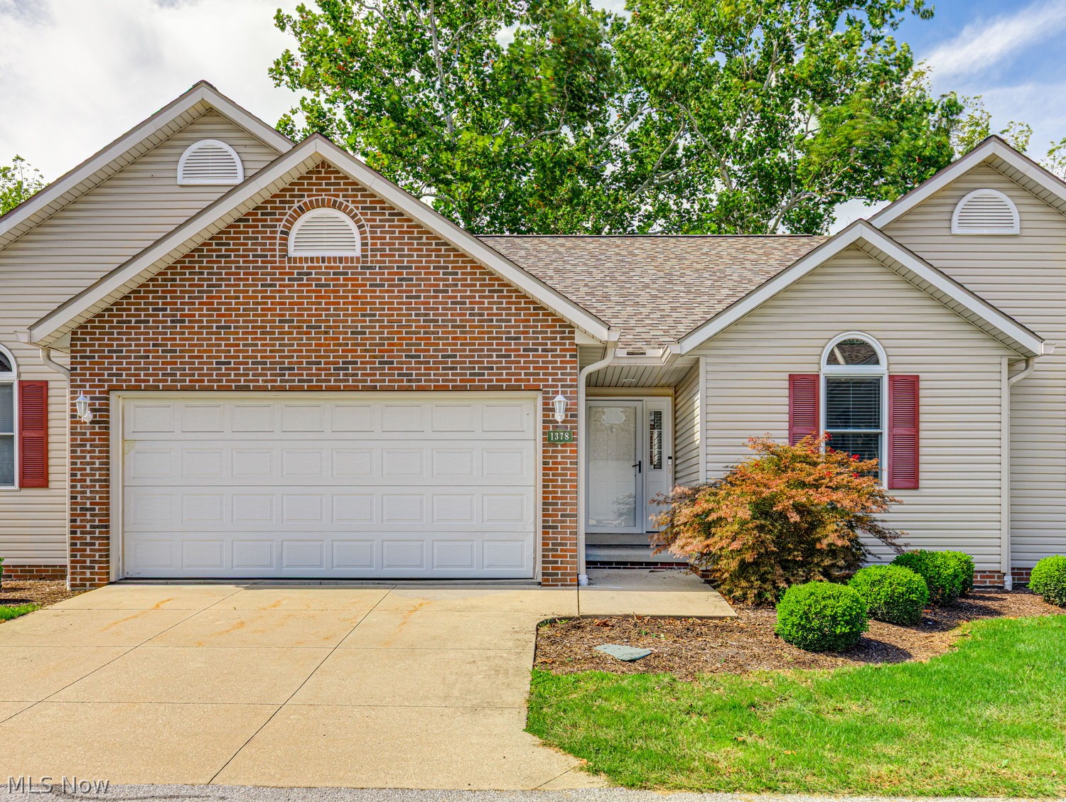 1378 Waters Edge Drive Akron OH 44313