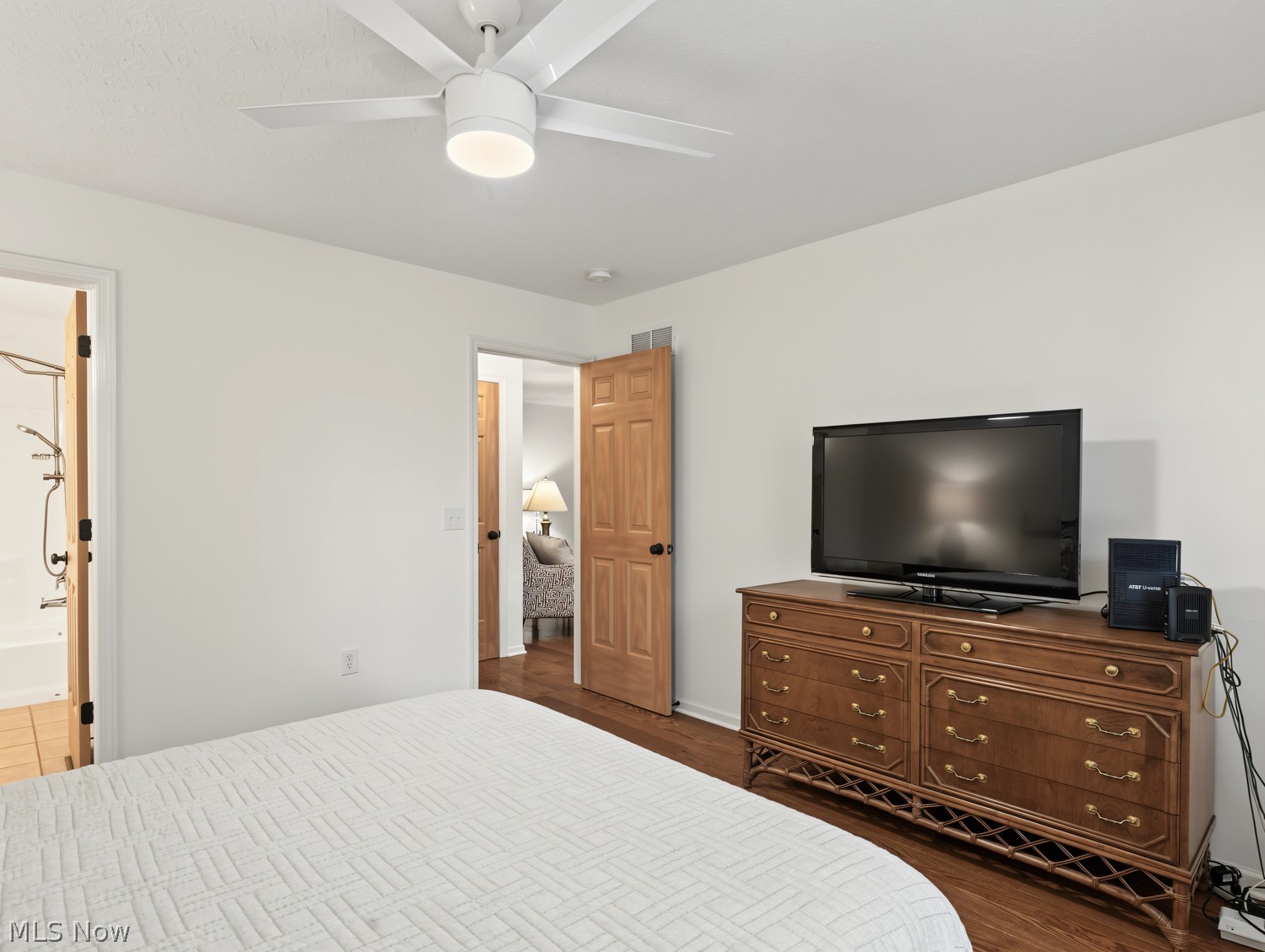 1378 Waters Edge Drive Akron OH 44313