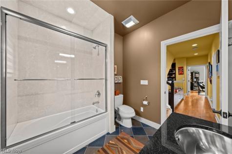 1589 E 118th Street Cleveland OH 44106