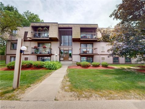 9510 Cove Drive North Royalton OH 44133
