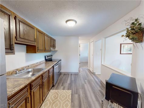 9510 Cove Drive North Royalton OH 44133