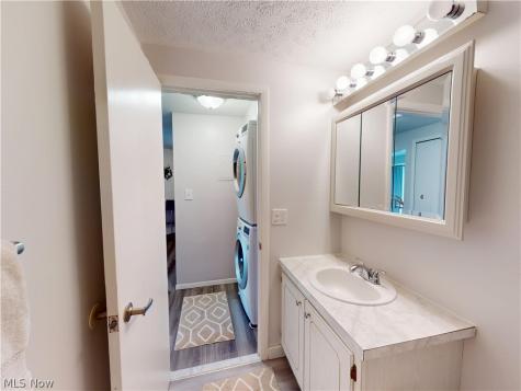 9510 Cove Drive North Royalton OH 44133