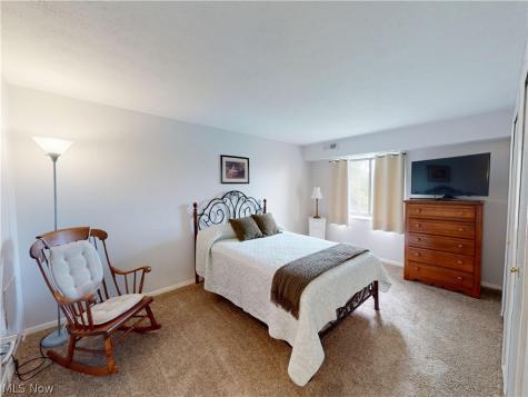 9510 Cove Drive North Royalton OH 44133