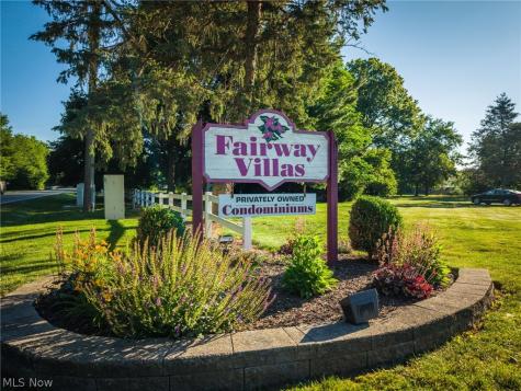 2547 Royal County Down Uniontown OH 44685