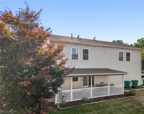 2547 Royal County Down Uniontown OH 44685