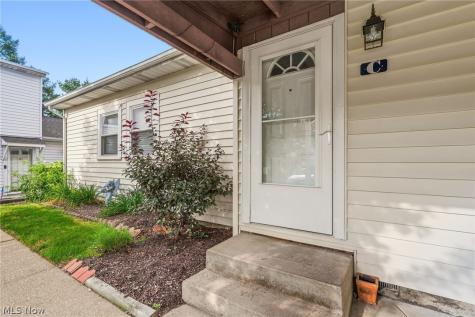 2547 Royal County Down Uniontown OH 44685