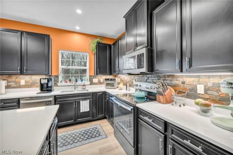 34566 Ethan Way Willoughby OH 44094