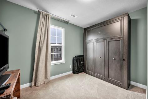 34566 Ethan Way Willoughby OH 44094