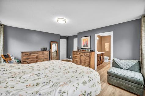 34566 Ethan Way Willoughby OH 44094