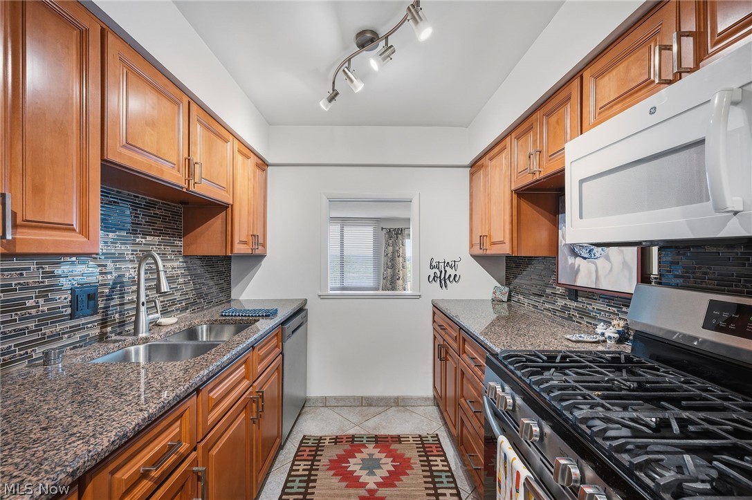 12900 Lake Avenue Lakewood OH 44107