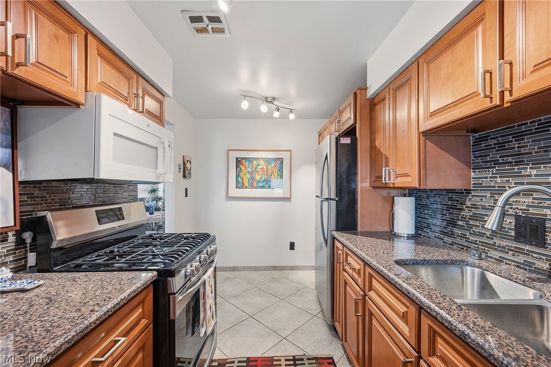 12900 Lake Avenue Lakewood OH 44107