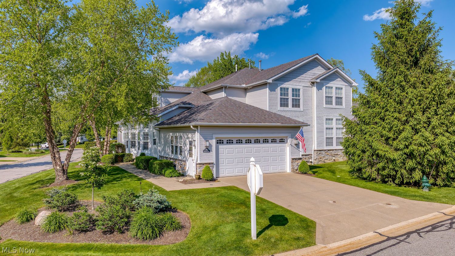 285 Blossom Lane Chagrin Falls OH 44022