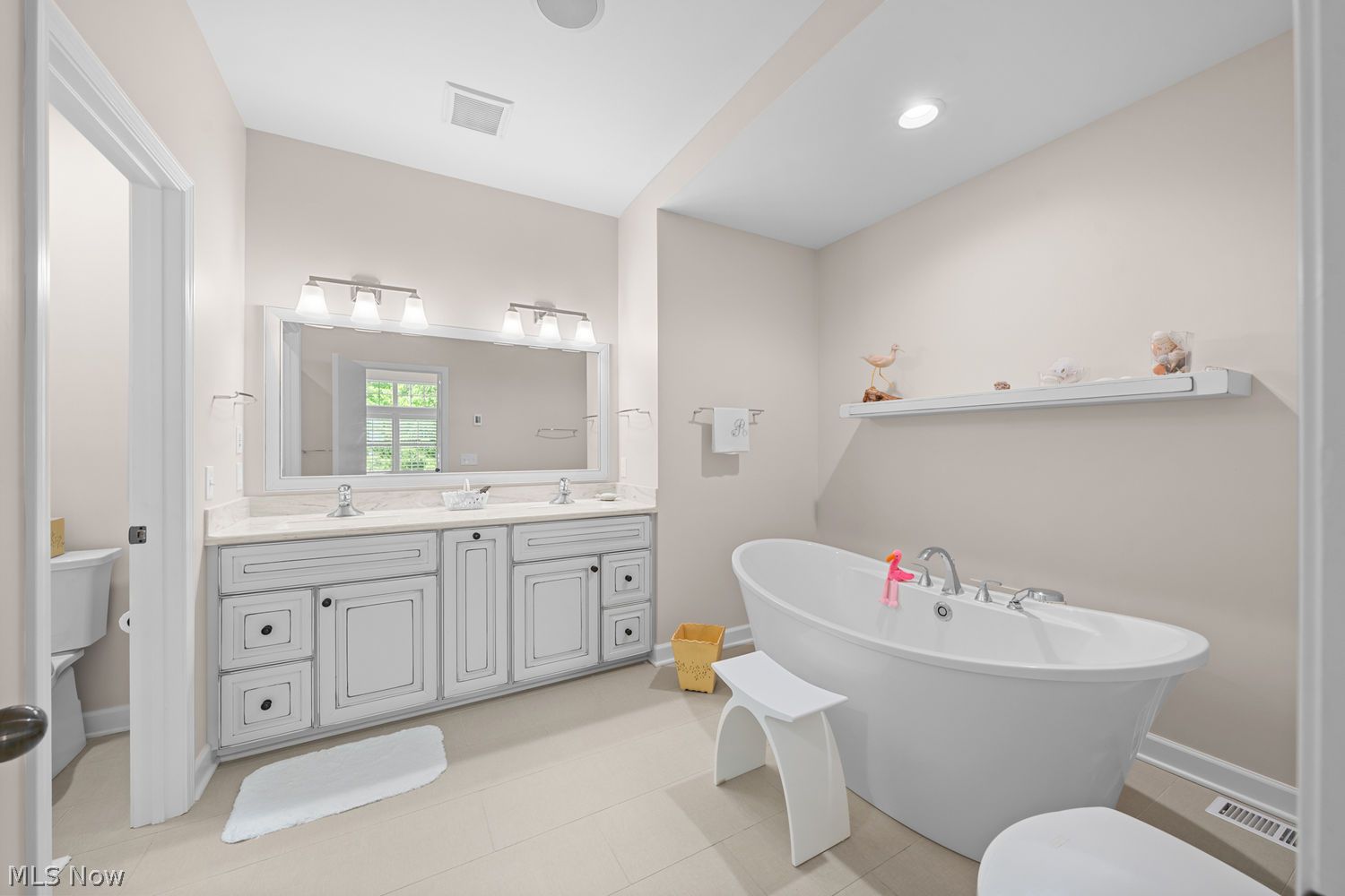 285 Blossom Lane Chagrin Falls OH 44022