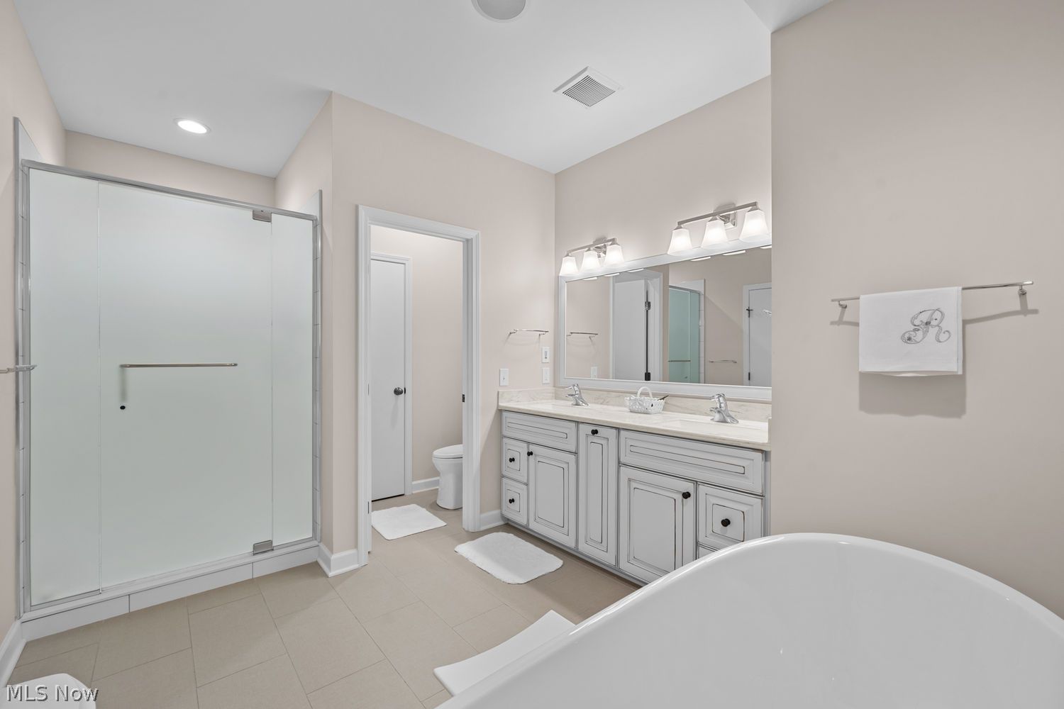 285 Blossom Lane Chagrin Falls OH 44022