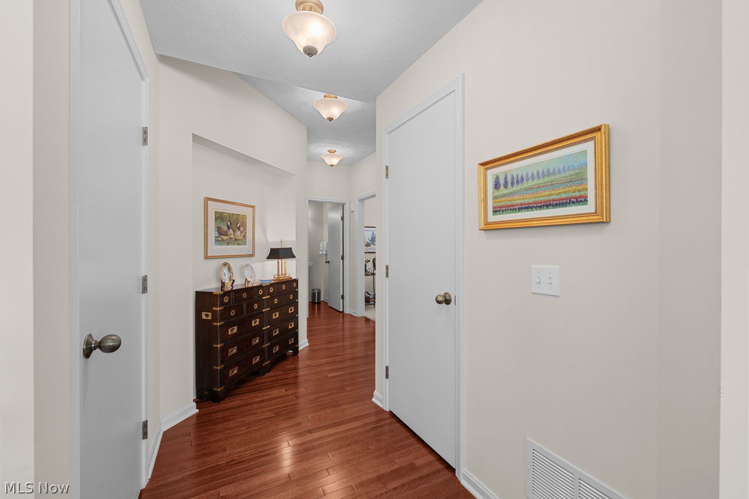 285 Blossom Lane Chagrin Falls OH 44022