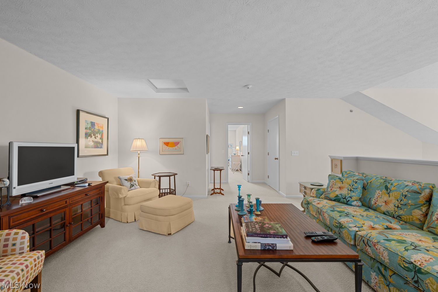 285 Blossom Lane Chagrin Falls OH 44022