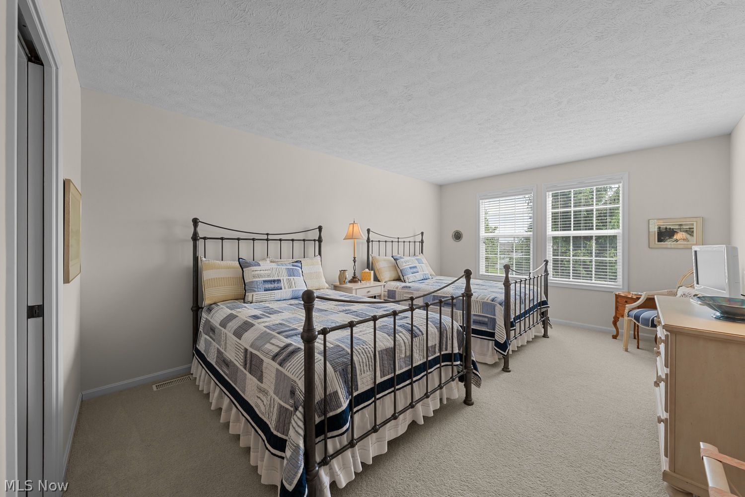 285 Blossom Lane Chagrin Falls OH 44022