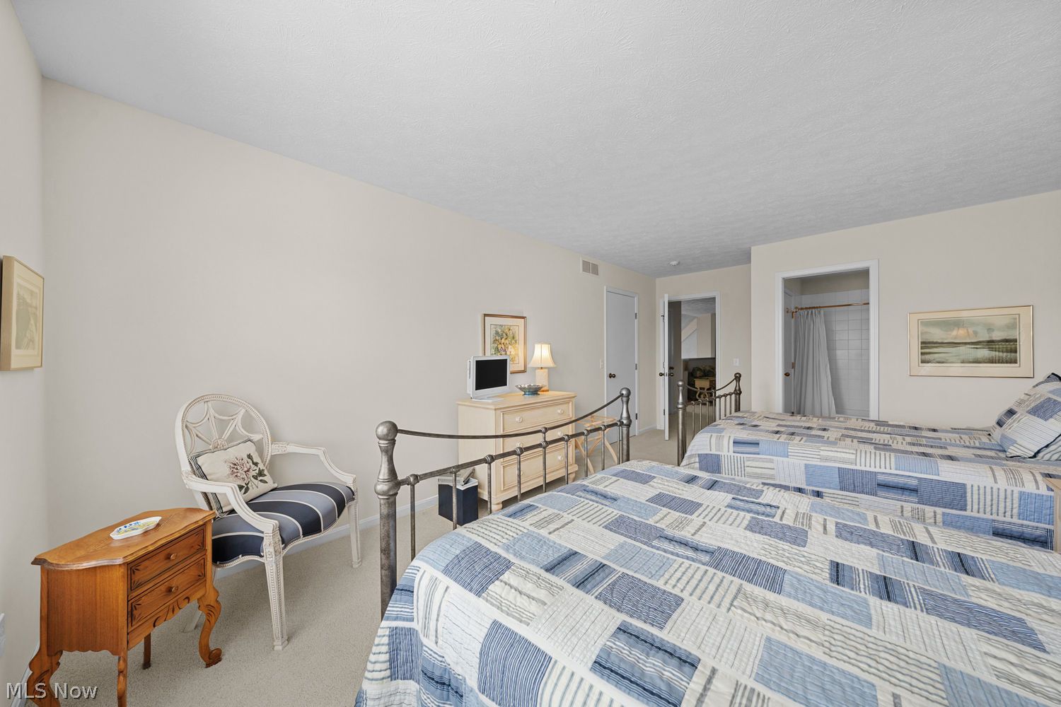 285 Blossom Lane Chagrin Falls OH 44022