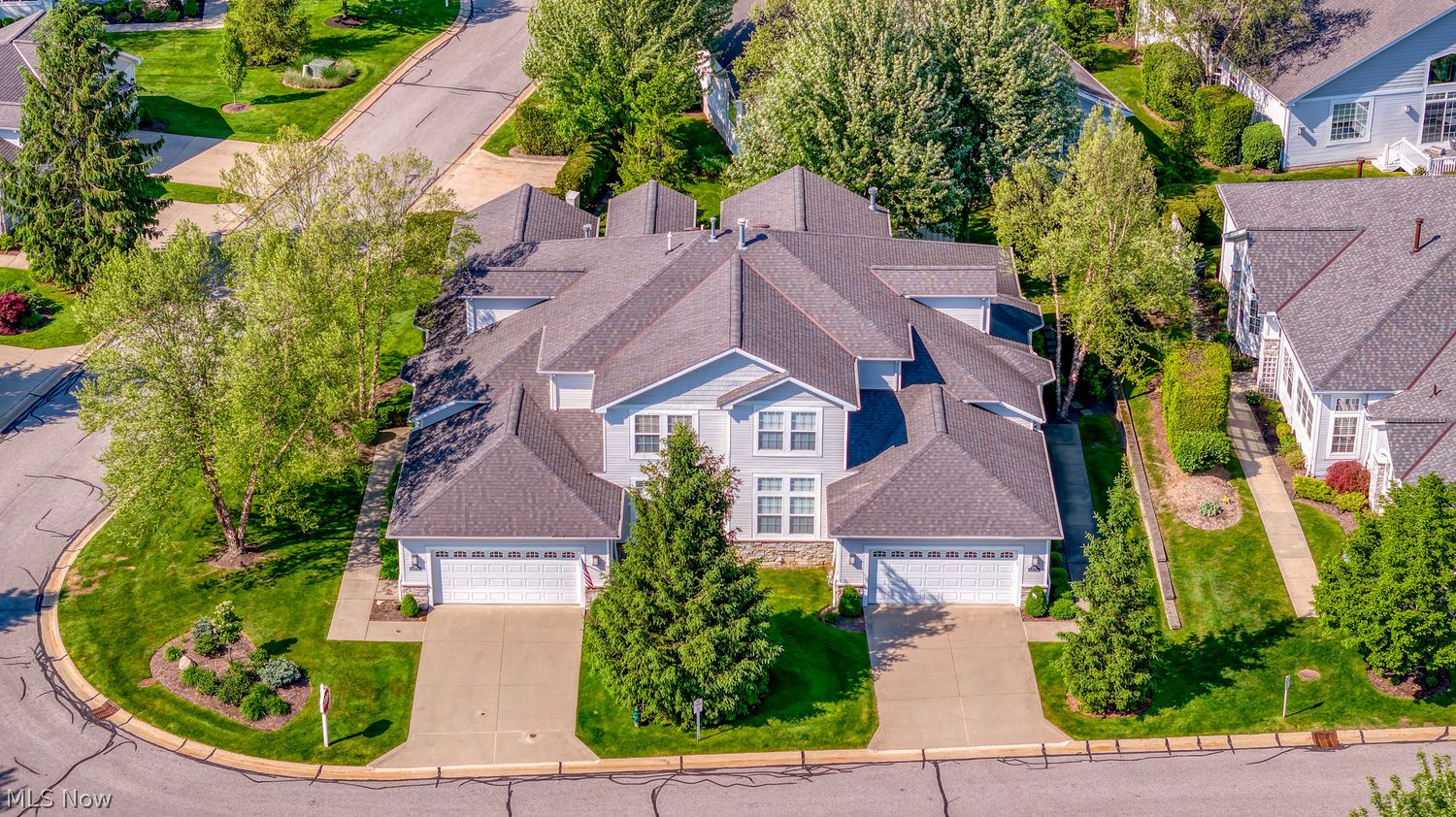 285 Blossom Lane Chagrin Falls OH 44022