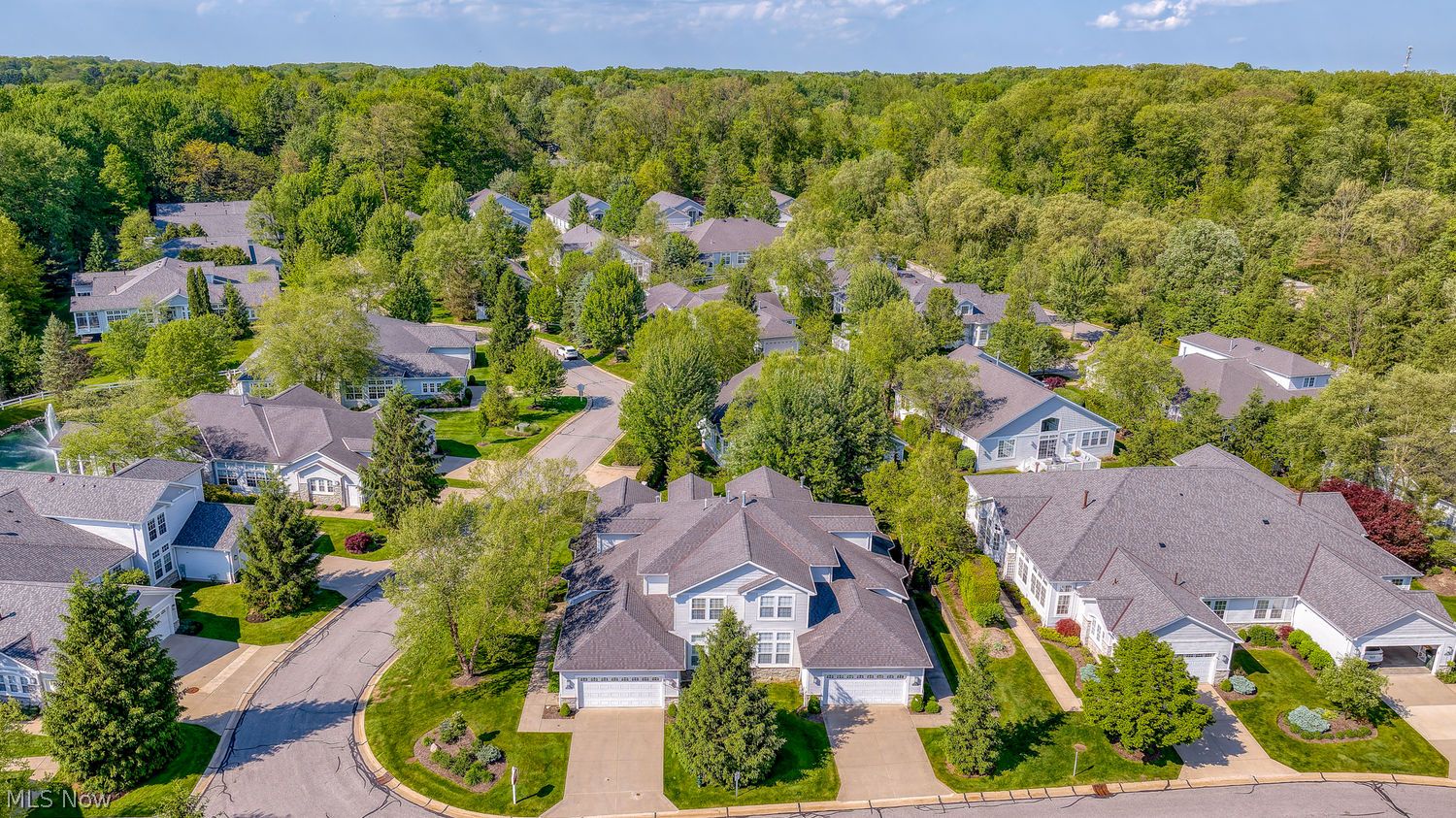 285 Blossom Lane Chagrin Falls OH 44022