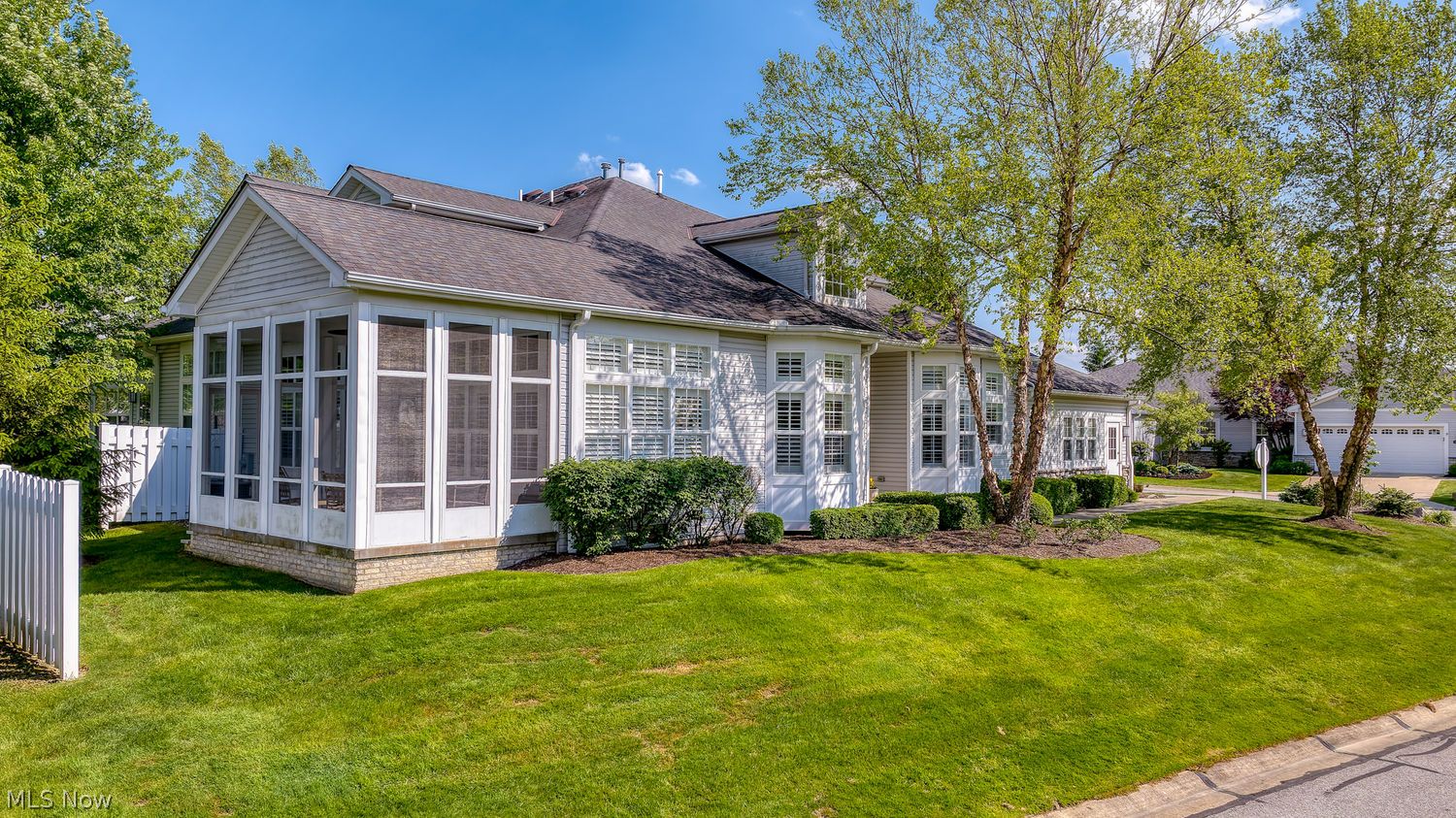 285 Blossom Lane Chagrin Falls OH 44022