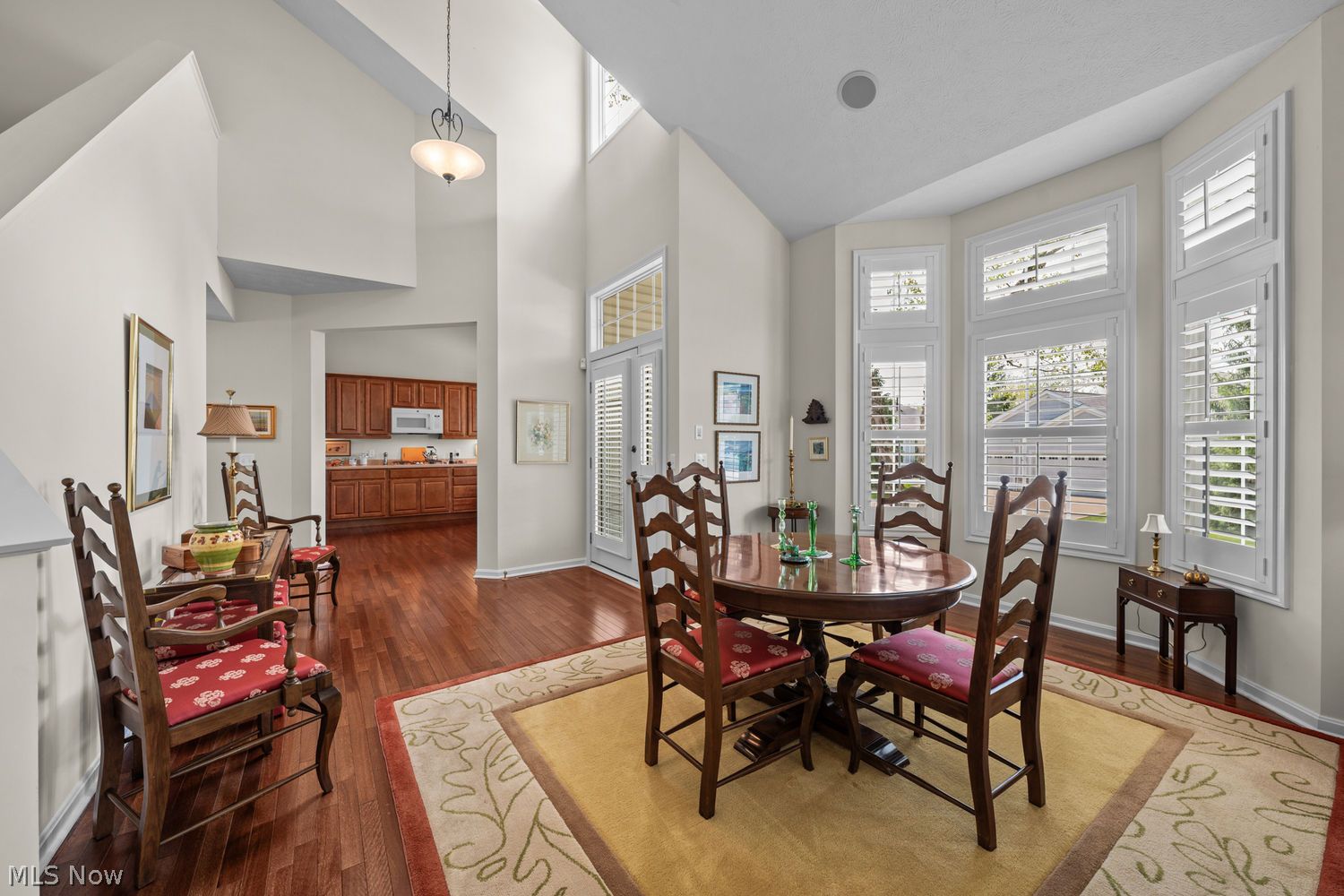 285 Blossom Lane Chagrin Falls OH 44022