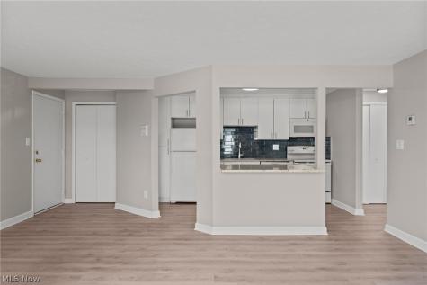9600 Cove Drive North Royalton OH 44133