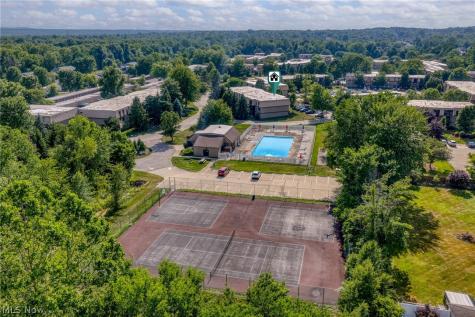 9600 Cove Drive North Royalton OH 44133