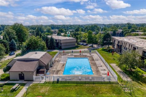 9600 Cove Drive North Royalton OH 44133