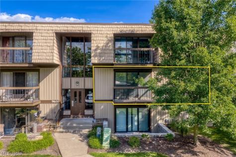 9600 Cove Drive North Royalton OH 44133