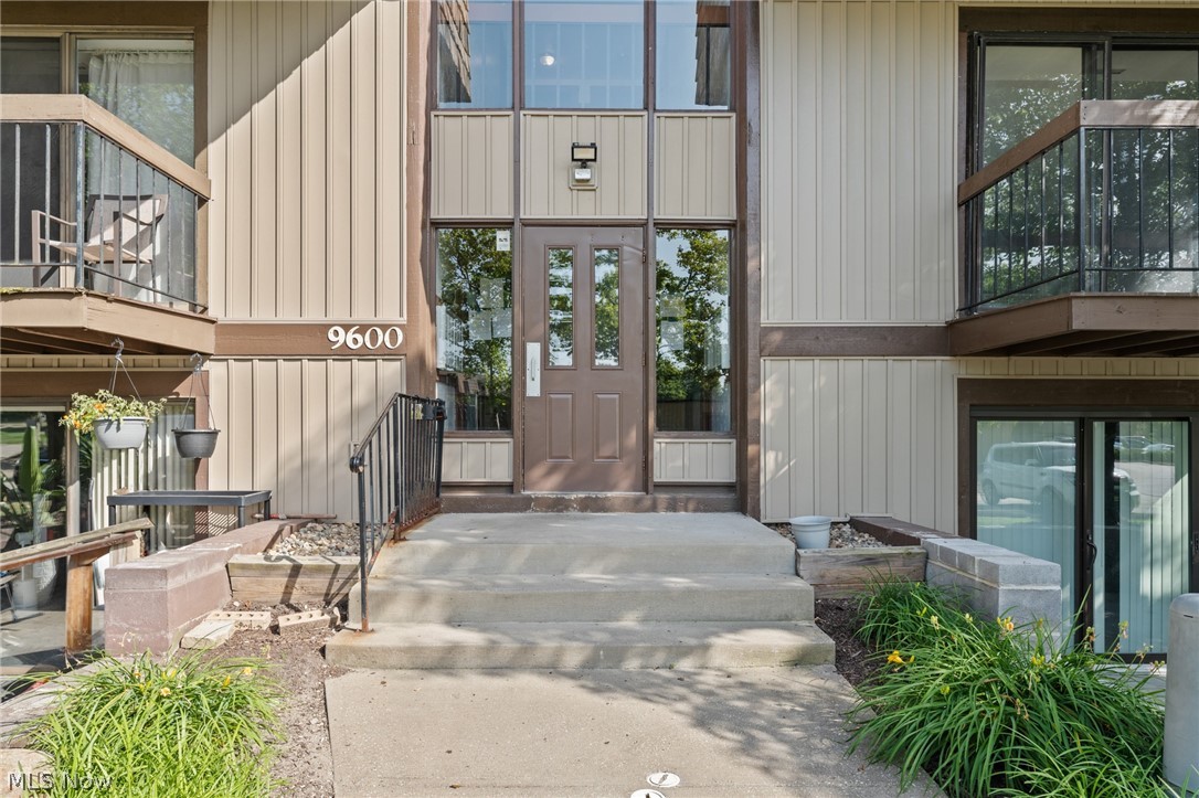 9600 Cove Drive North Royalton OH 44133