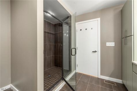 1569 E 118th Street Cleveland OH 44106